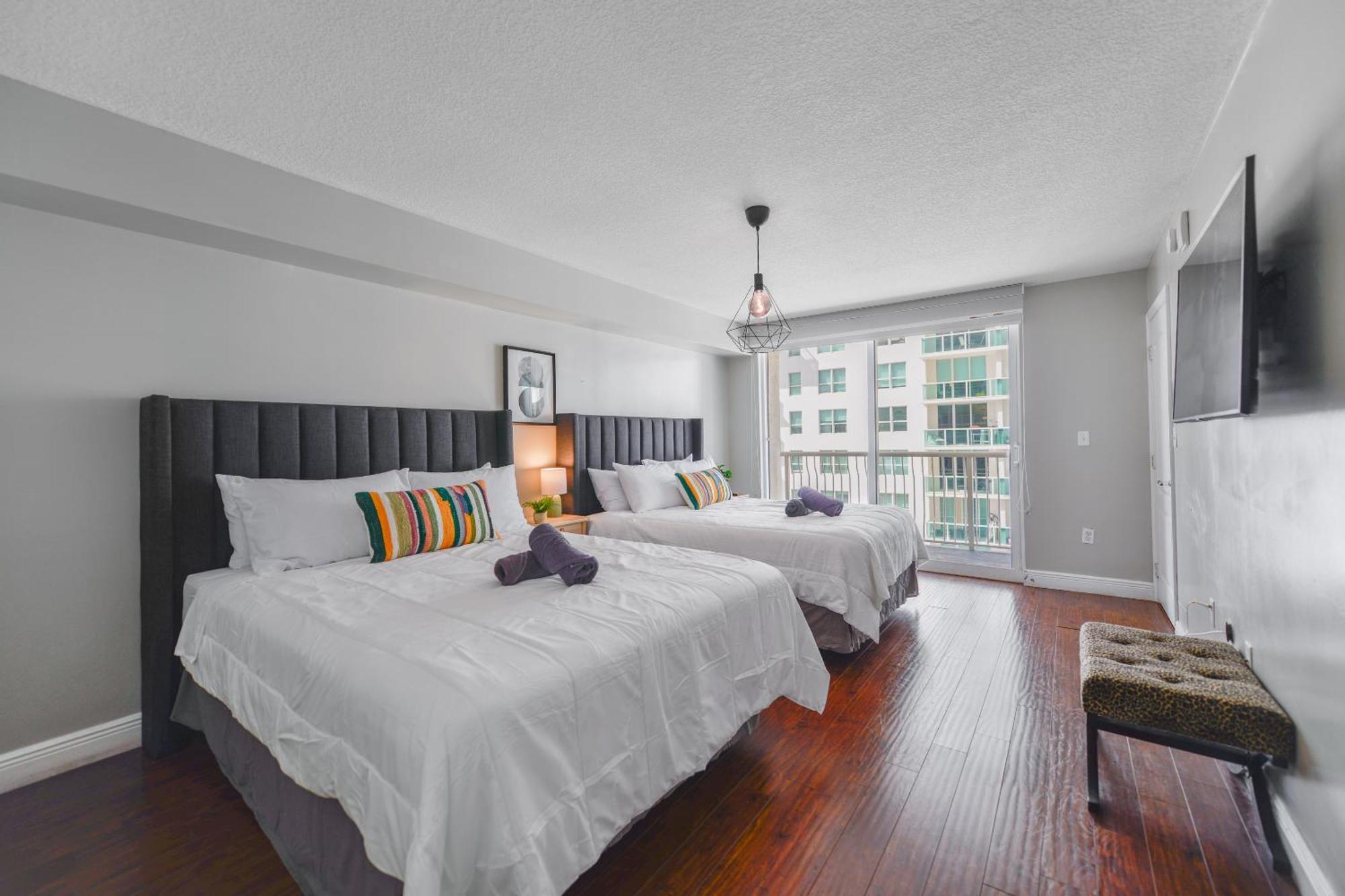 Amazing 3 Bedroom Condo At Brickell With Pool Miami Exterior foto