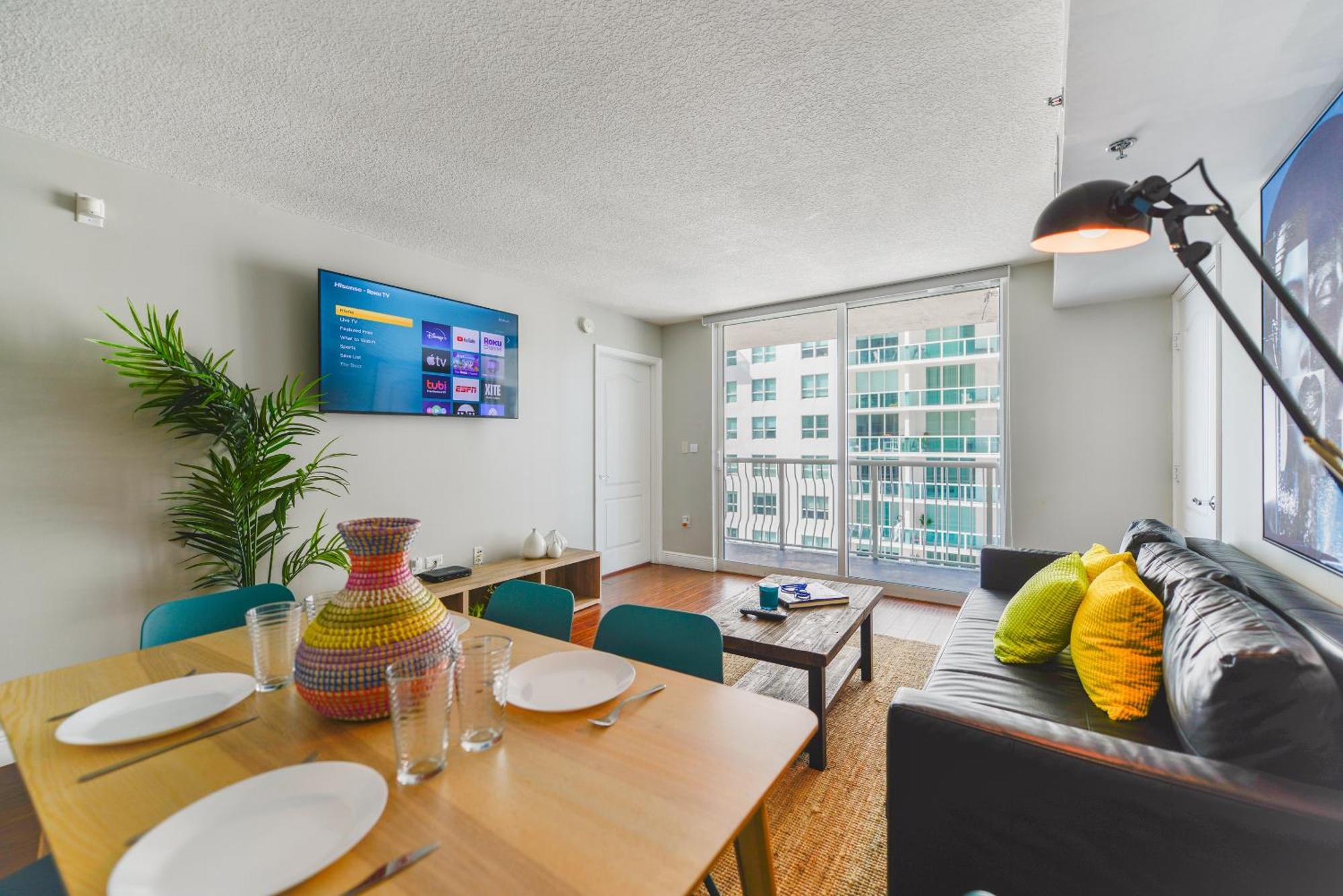 Amazing 3 Bedroom Condo At Brickell With Pool Miami Exterior foto